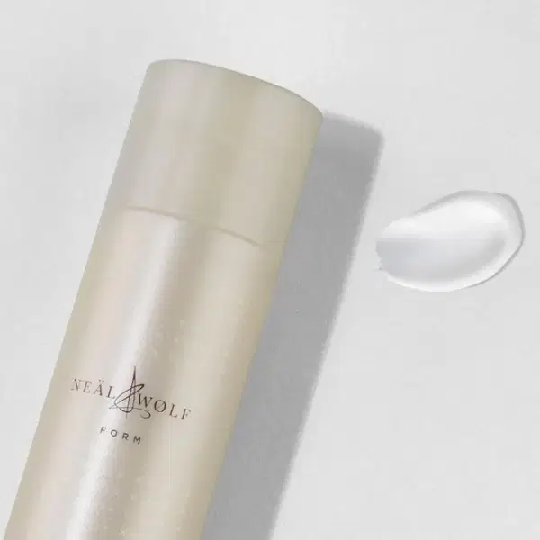 Neal & Wolf Form Sculpting Lotion 200ml - Image 2