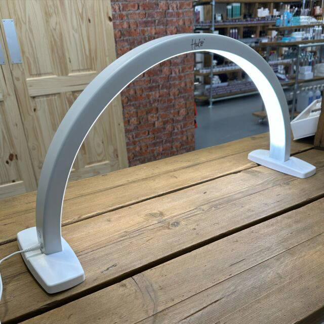 30% off these crescent laps. They look a dream on any nail desk. And real pretty upgrade 😍

£87.50
#halocrescent #halocrescentlamp #halolamp #moonlamp #naildesklamp